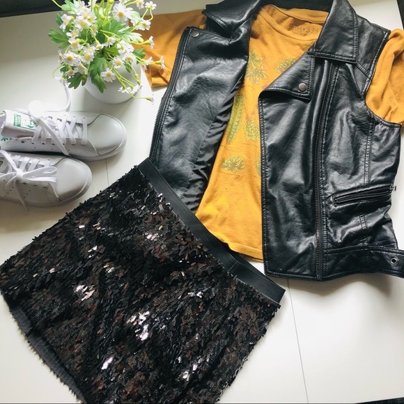 CARMEN Marc Valvo Zipper Sleeve Crew Neck Ribbed Yellow Knit Sweater Size XS - Picture 10 of 12